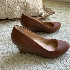 Jessica Simpson Brown Wedge Pumps